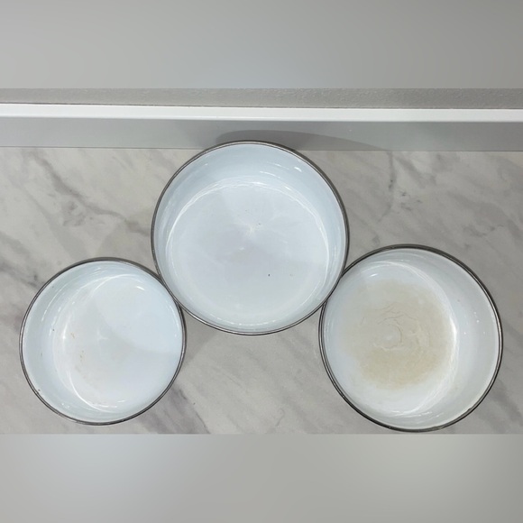 Vintage Enamel White with Floral Design Kitchen Bowls 3 Piece Set - Picture 2 of 4